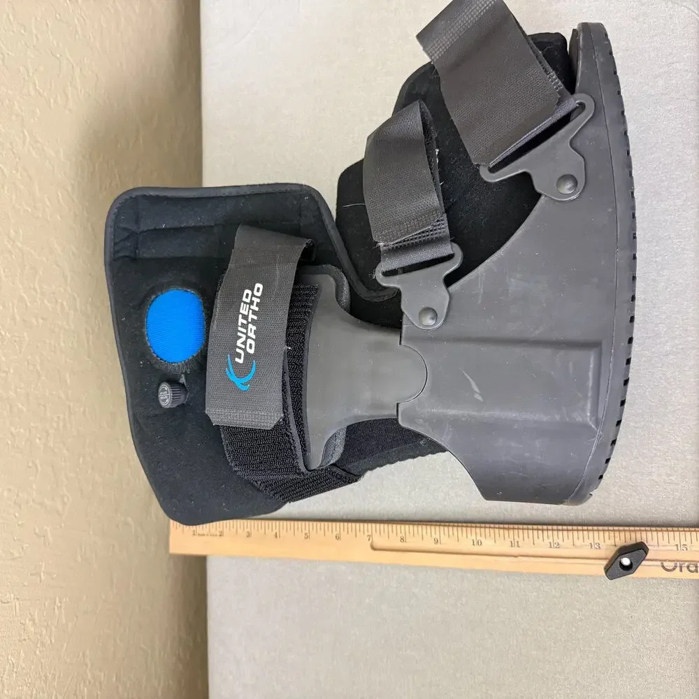 United Ortho Air Cam Walker Fracture Boot Black Size Small Orthopedic Walking